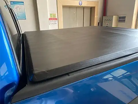 Soft Vinly Tri-Fold Tonneau Cover for Dodge
